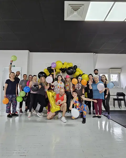 Toată comunitatea la aniversarea de 1 an a studioului